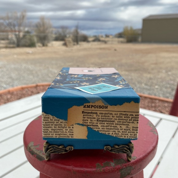 It’s the little things soap box - Picture 3 of 8